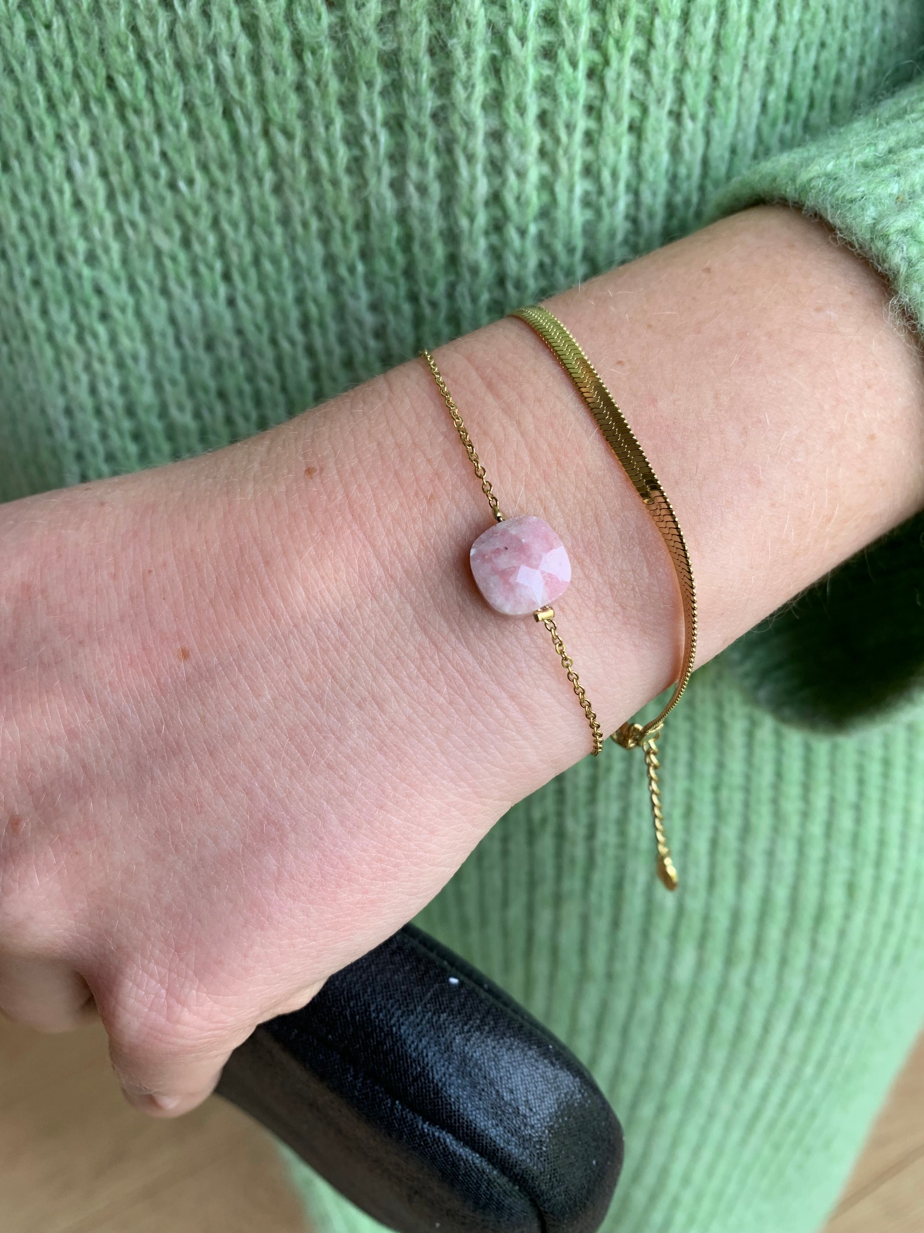 Armband met grote natuursteen - roze